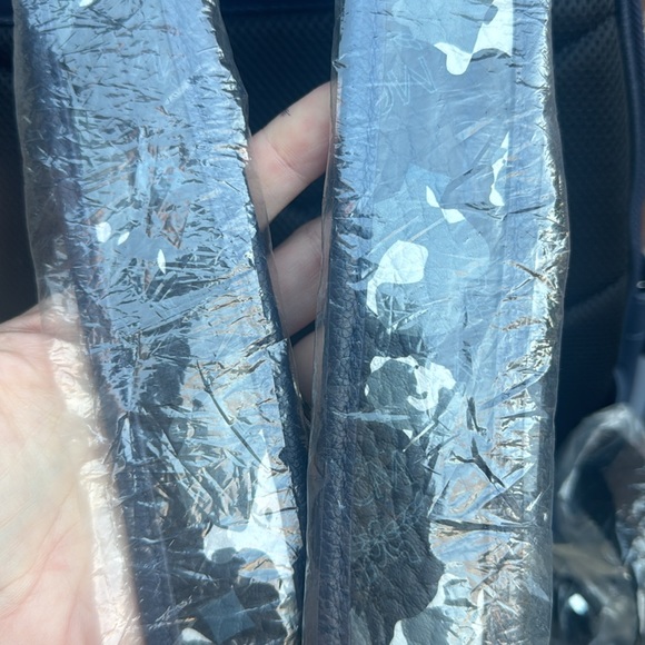 MCM Stark Floral backpack with dust bag NWT AUTHENTIC - Picture 4 of 12